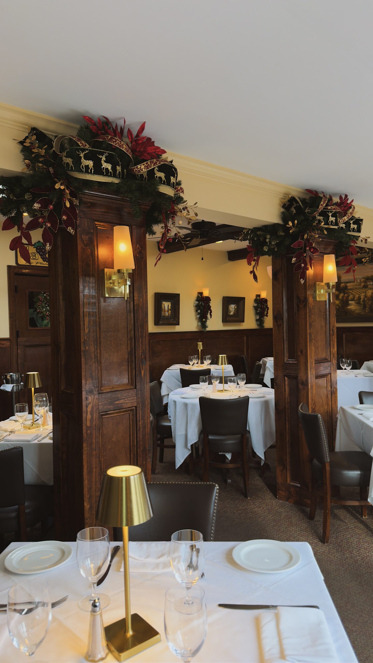 Column holiday styling detail at Da Noi Restaurant