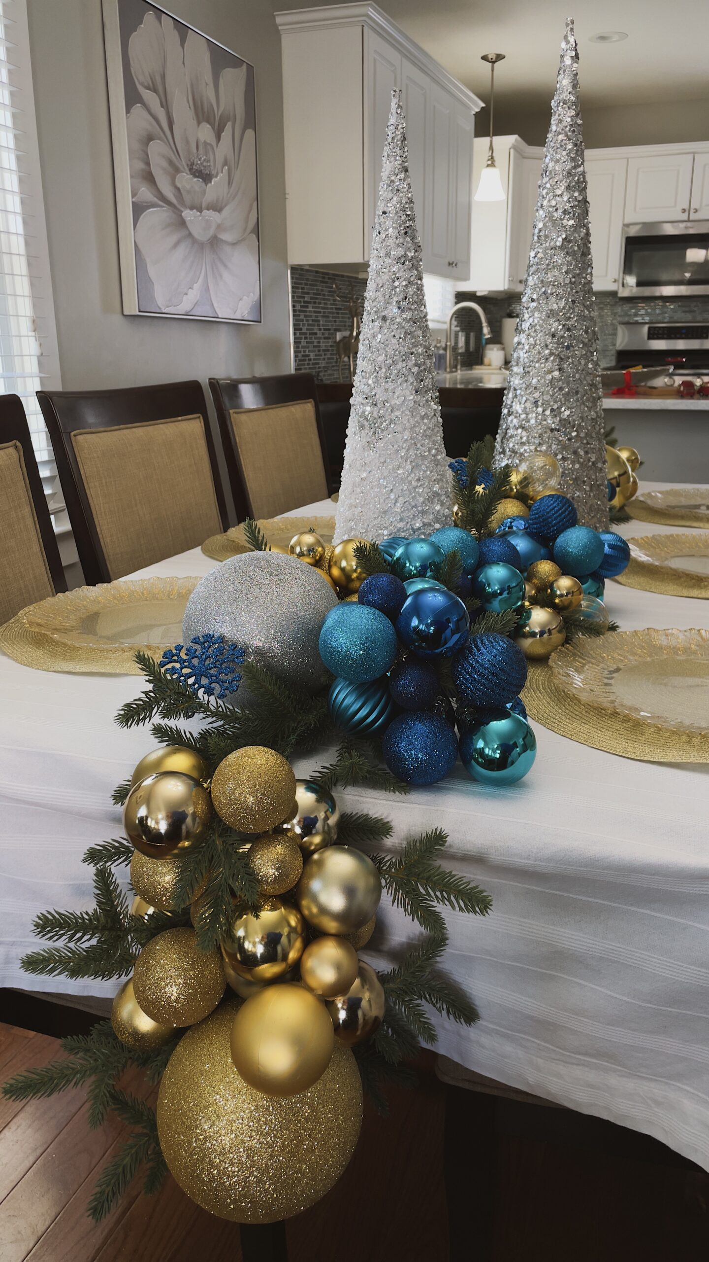 Festive Dining Table Tablescape
