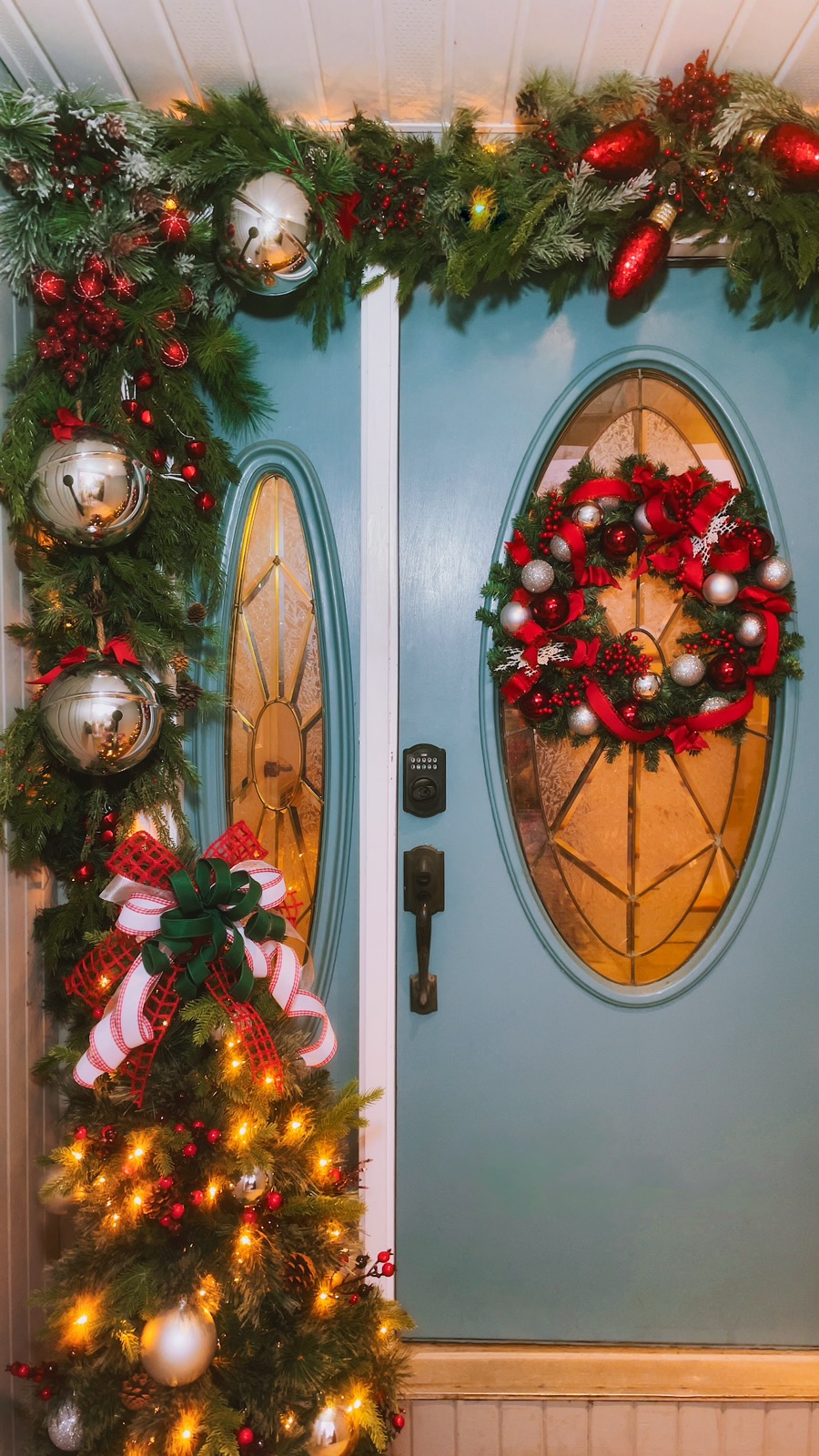 Front Door Holiday Wreath