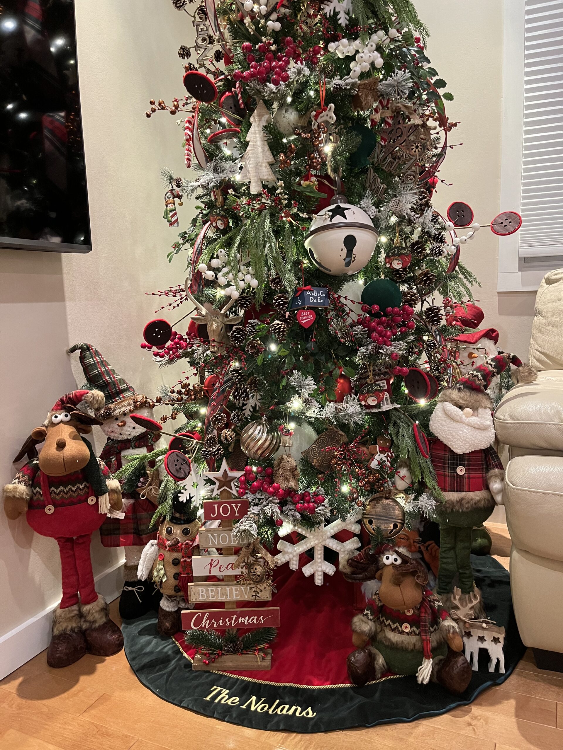 Holiday Tree Base Styling